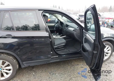 2013 BMW X3 xDrive28I z USA, uszkodzony, nr VIN 5UXWX9C52D0A19223